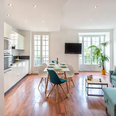 L7 5mins Walk Old Town 3 Ac Wifi * Nice