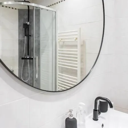 Διαμέρισμα L7 5mins Walk Old Town 3 Ac Wifi