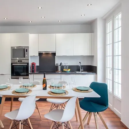 L7 5mins Walk Old Town 3 Ac Wifi Apartament